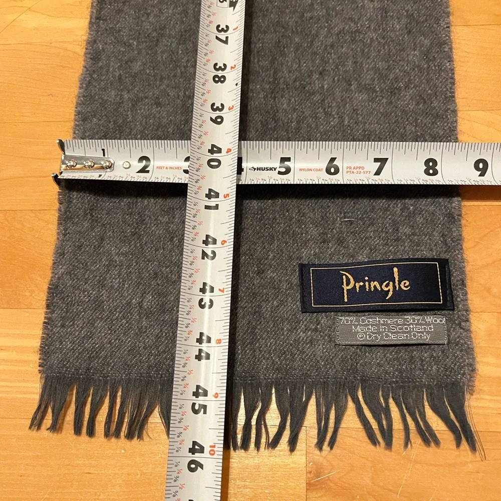 🐑Cashmere & Wool Charcoal Fringed Vintage Short & Narrow Scarf Pringle Scotland